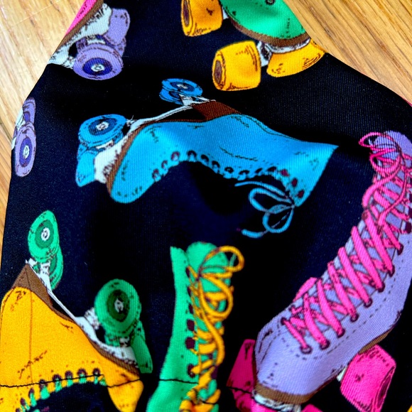 Brave New Look Roller-Skate Sports Bra - Picture 3 of 3